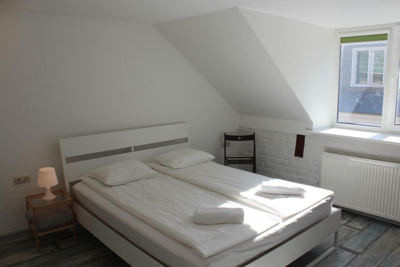 Three-Bedroom Apartment On Peldu 19 Riga Exteriör bild