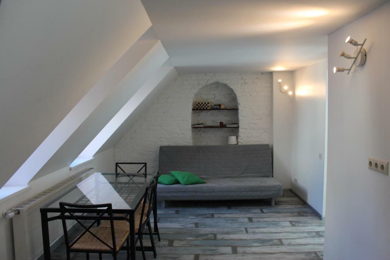 Three-Bedroom Apartment On Peldu 19 Riga Exteriör bild