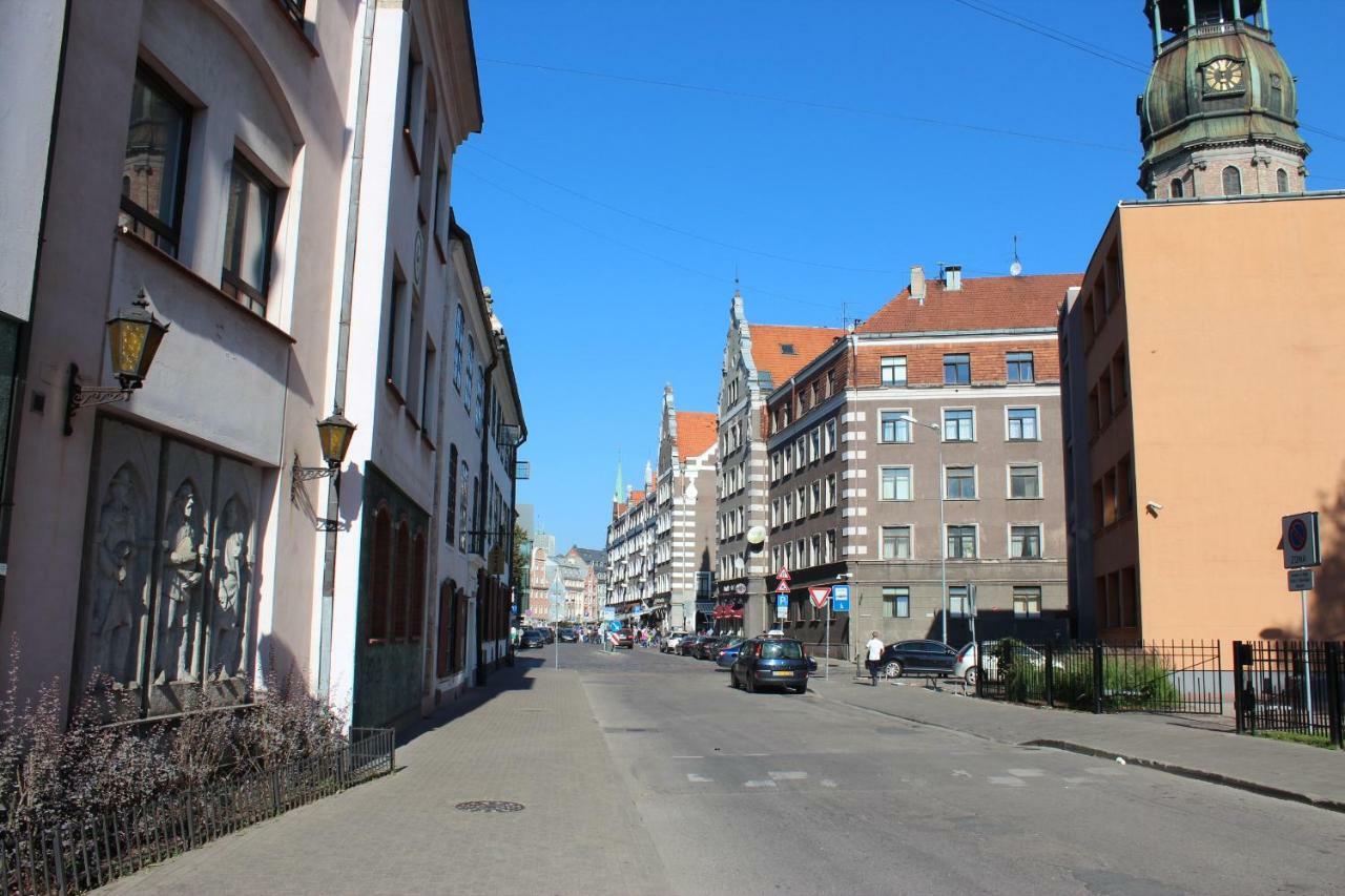 Three-Bedroom Apartment On Peldu 19 Riga Exteriör bild